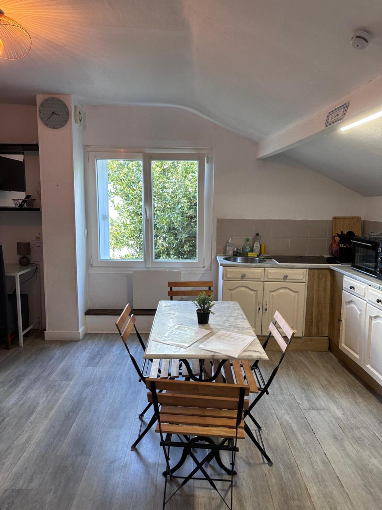 Apartment Workspace Faubourg Pres De La Gare Tv Wifi Calme *
